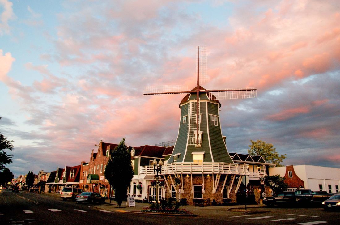 Dutch Village Mall